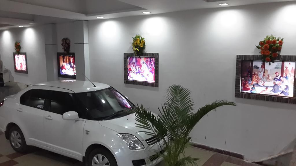 Hotel Sai Galaxy Inn Sirdi Kültér fotó