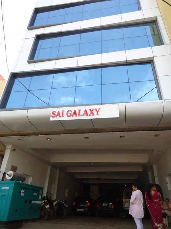 Hotel Sai Galaxy Inn Sirdi Kültér fotó
